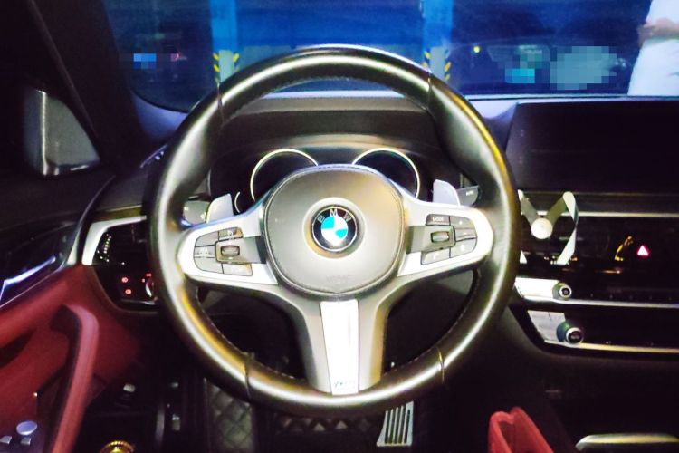 Used BMW 5 Series 2018 530Li Luxury Edition M Sport Package Steering Wheel