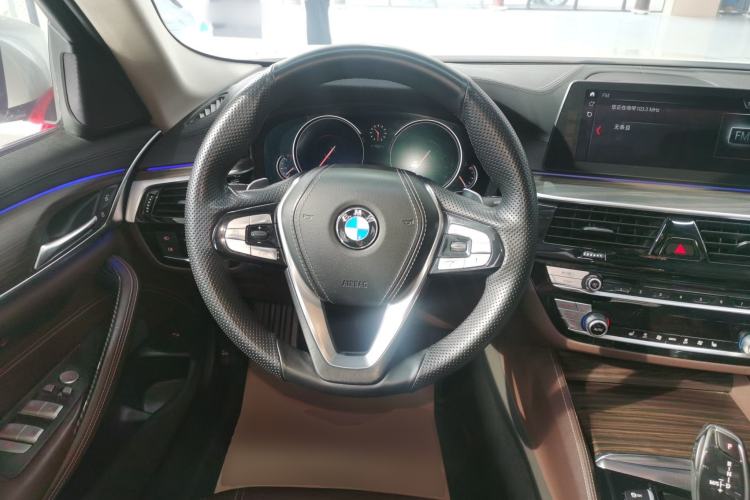 Used BMW 5 Series 2018 Revised Version 530Li Leading Edition Luxury Package Steering Wheel