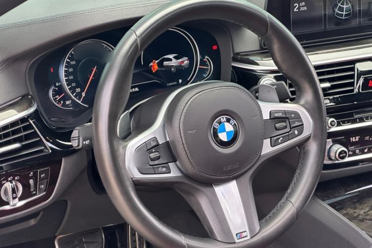 Used BMW 5 Series 2018 Restyled 530Li Luxury Edition M Sport Package Steering Wheel
