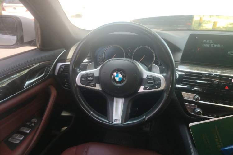 Used BMW 5 Series 2018 Restyled 530Li Leading Edition M Sport Package Steering Wheel