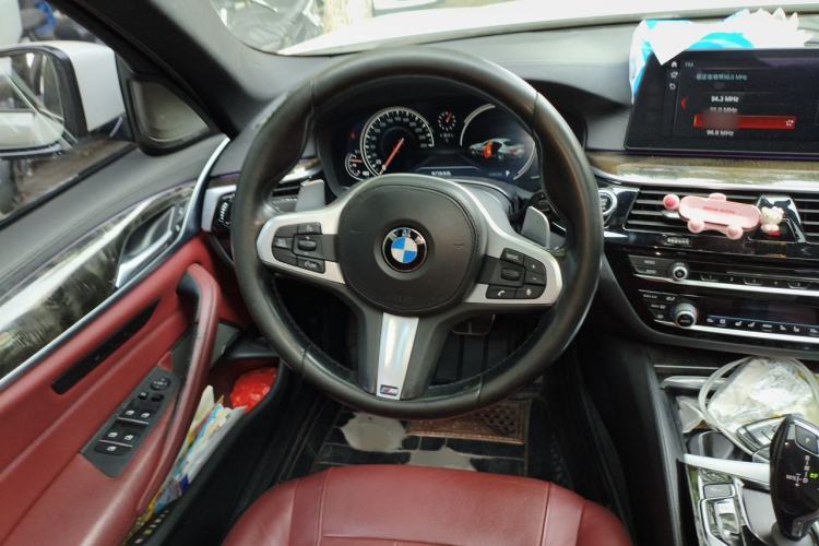 Used BMW 5 Series 2018 530Li Luxury Edition M Sport Package Steering Wheel