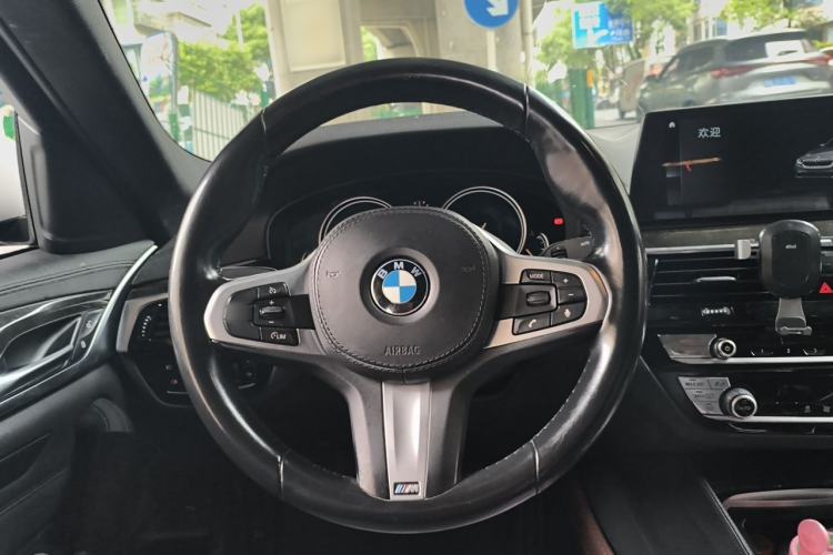 Used BMW 5 Series 2018 525Li M Sport Package Steering Wheel