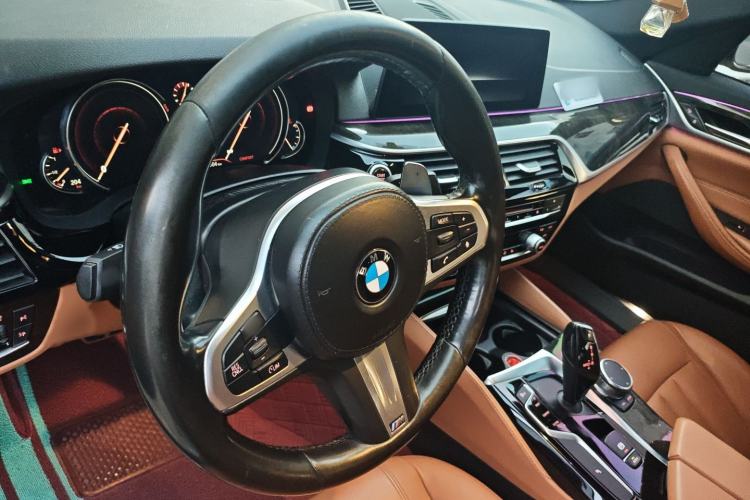 Used BMW 5 Series 2018 530Li xDrive M Sport Package Steering Wheel