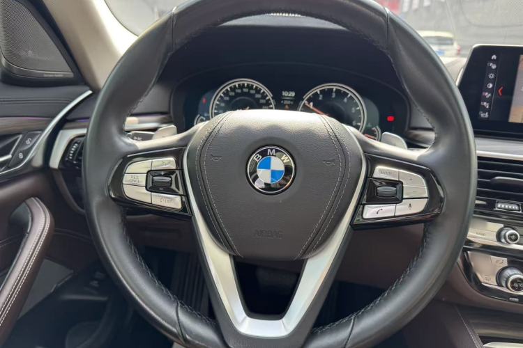 Used BMW 5 Series 2018 Facelifted 530Li Luxury Edition Premium Package Steering Wheel