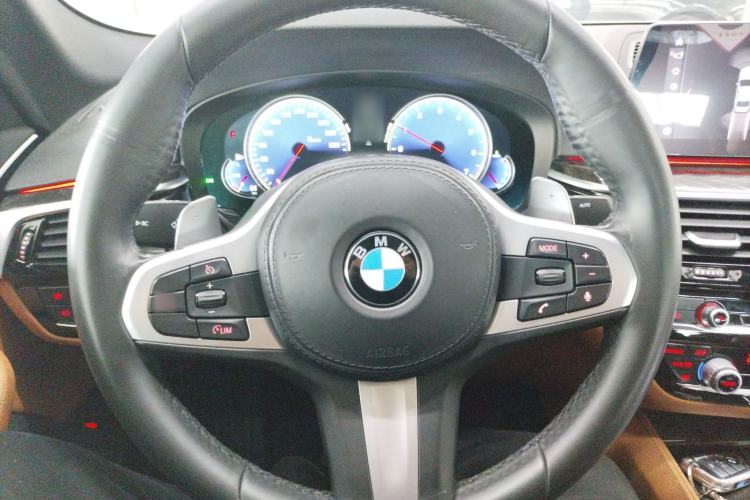 Used BMW 5 Series 2018 530Li xDrive M Sport Package Steering Wheel