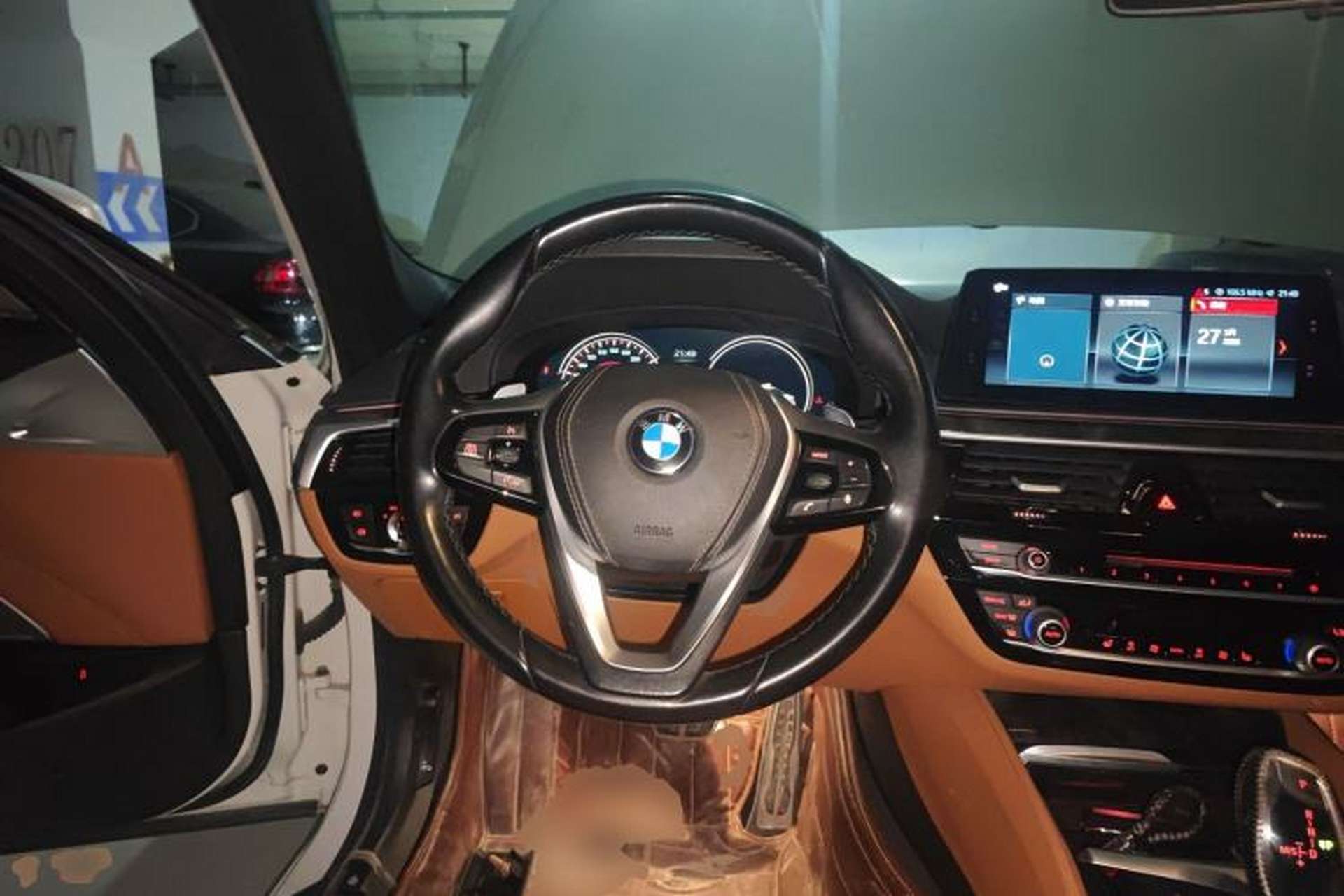 Used BMW 5 Series 2018 530Li Leading Model M Sport Package Steering Wheel