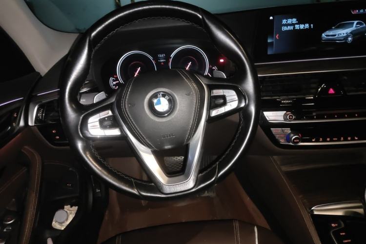 Used BMW 5 Series 2018 Revised Version 530Li Leading Edition Luxury Package Steering Wheel