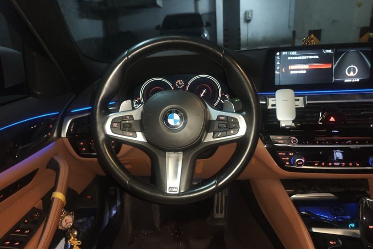 Used BMW 5 Series 2018 530Li xDrive M Sport Package Steering Wheel