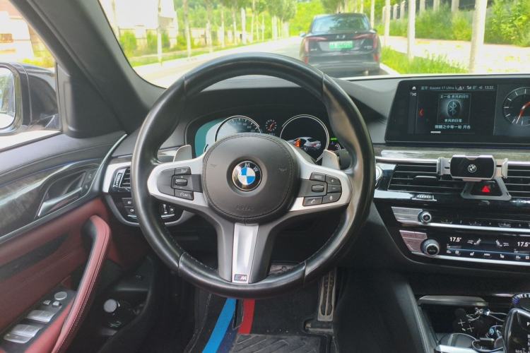 Used BMW 5 Series 2018 Facelifted 530Li xDrive M Sport Package Steering Wheel