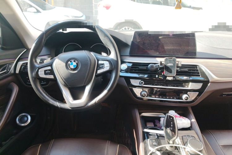 Used BMW 5 Series 2018 Revised Version 530Li Leading Edition Luxury Package Steering Wheel