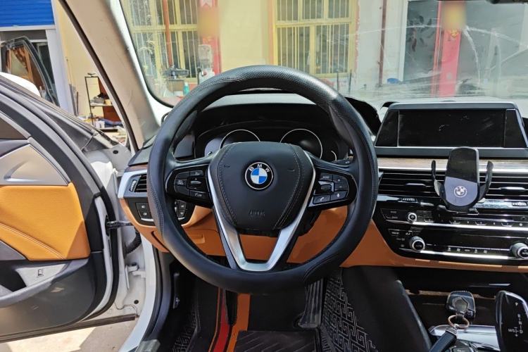 Used BMW 5 Series 2018 528Li Launch Special Edition Steering Wheel
