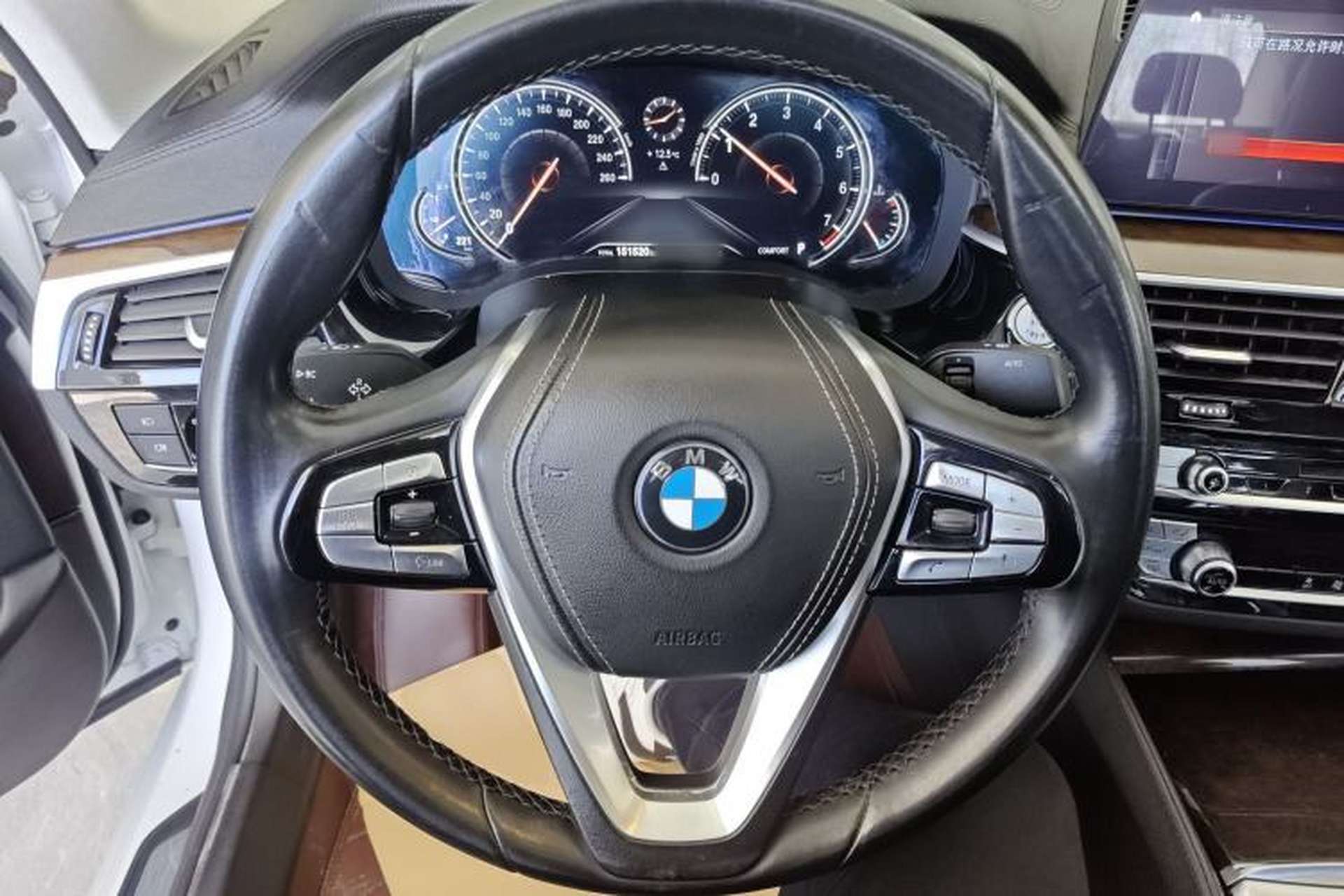 Used BMW 5 Series 2018 525Li Luxury Package Steering Wheel