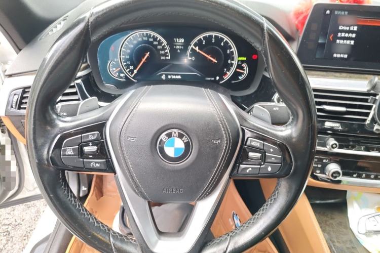 Used BMW 5 Series 2018 530Li Leading Model M Sport Package Steering Wheel