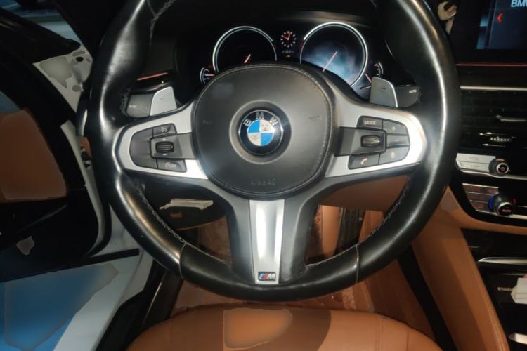 Used BMW 5 Series 2018 530Li Leading Model M Sport Package Steering Wheel