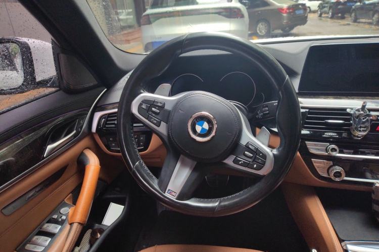 Used BMW 5 Series 2018 Restyled 530Li Luxury Edition M Sport Package Steering Wheel