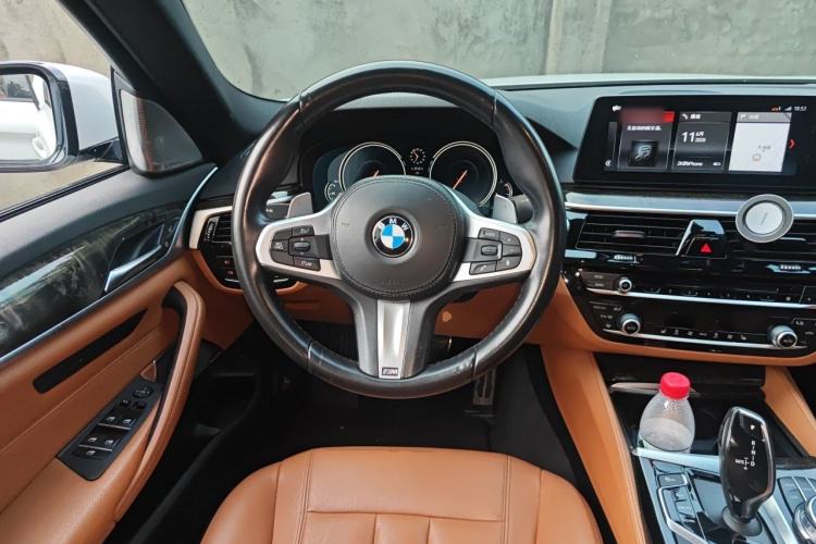 Used BMW 5 Series 2018 530Li Leading Model M Sport Package Steering Wheel