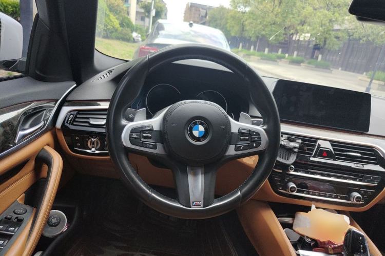 Used BMW 5 Series 2018 530Li Leading Model M Sport Package Steering Wheel