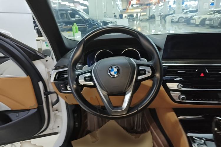 Used BMW 5 Series 2018 Restyled 530Li Leading Edition M Sport Package Steering Wheel
