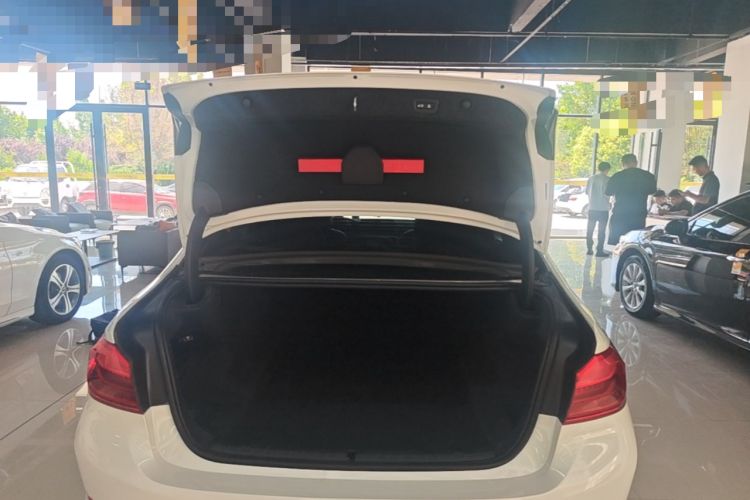 Used BMW 5 Series 2018 Facelifted 530Li Luxury Edition Premium Package Trunk