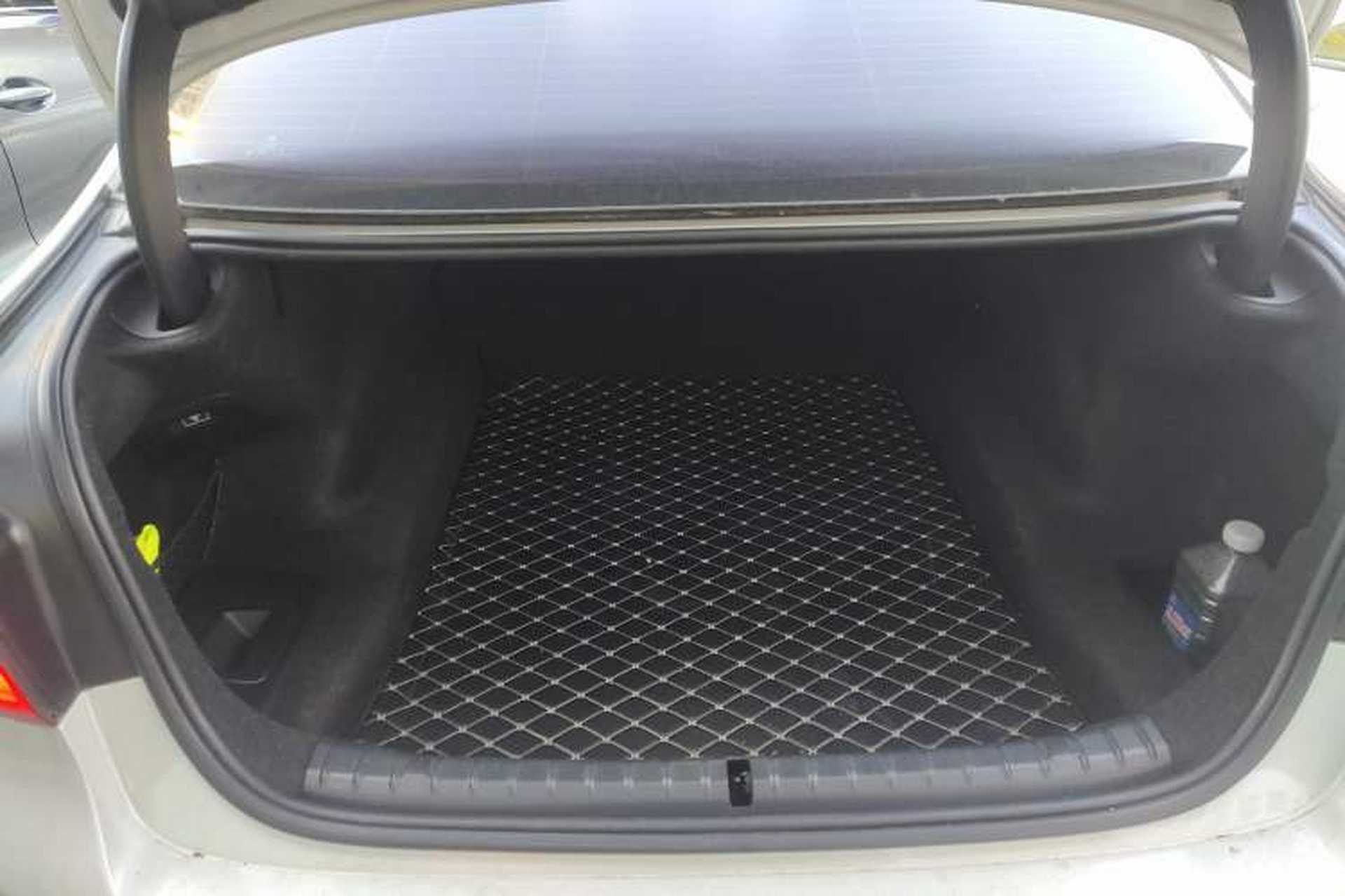 Used BMW 5 Series 2018 525Li M Sport Package Trunk