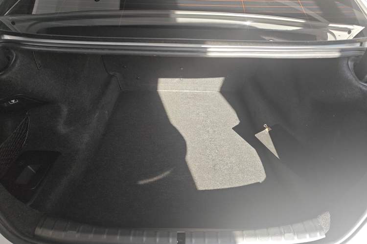 Used BMW 5 Series 2018 Facelifted 530Li xDrive M Sport Package Trunk