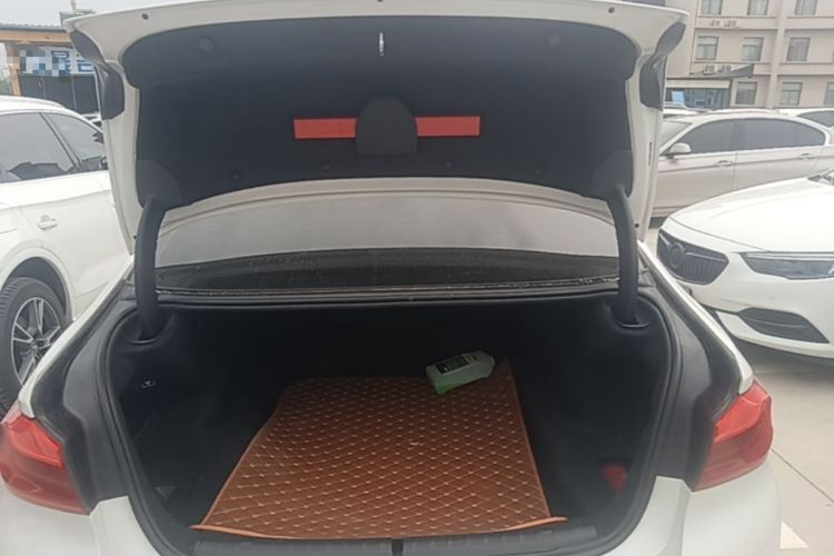 Used BMW 5 Series 2018 Restyled 530Li Leading Edition M Sport Package Trunk