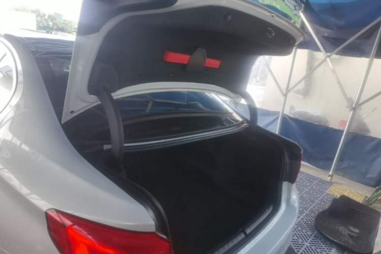Used BMW 5 Series 2018 528Li Launch Special Edition Trunk