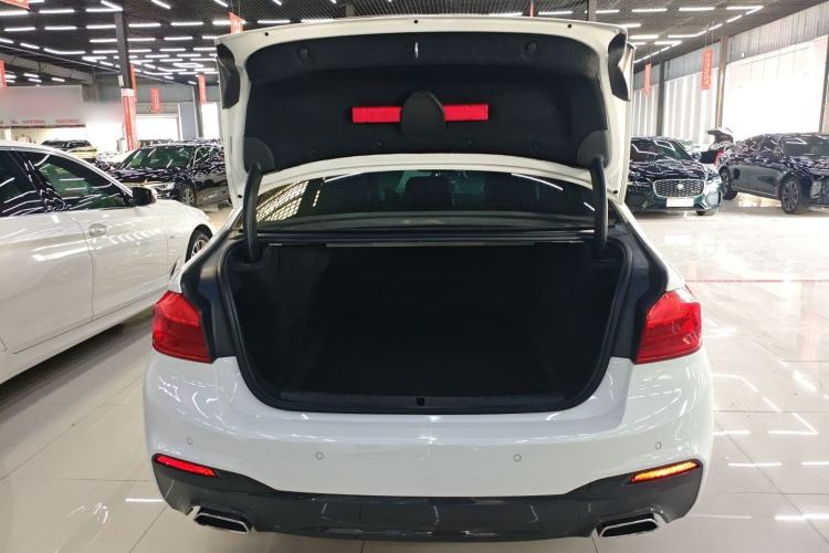 Used BMW 5 Series 2018 525i M Sport Package Trunk