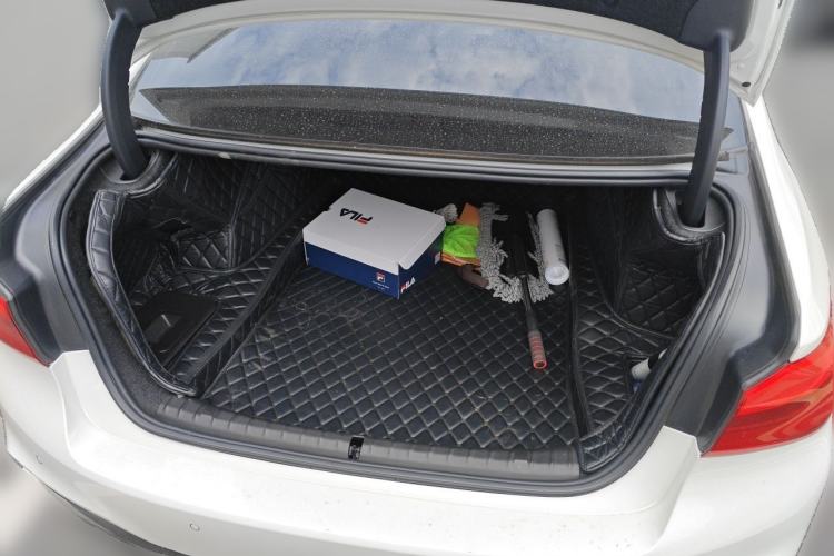 Used BMW 5 Series 2018 525Li M Sport Package Trunk