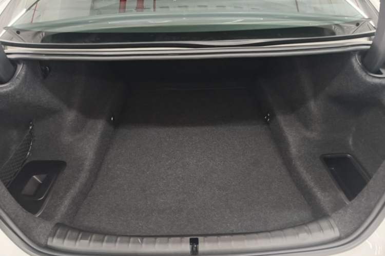 Used BMW 5 Series 2018 525i M Sport Package Trunk