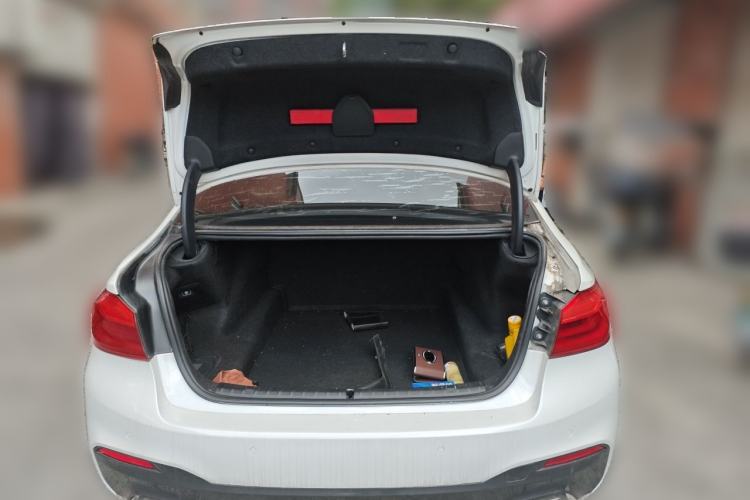 Used BMW 5 Series 2018 Restyled 530Li Leading Edition M Sport Package Trunk