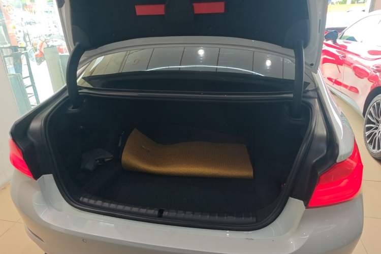 Used BMW 5 Series 2018 528Li Launch Special Edition Trunk