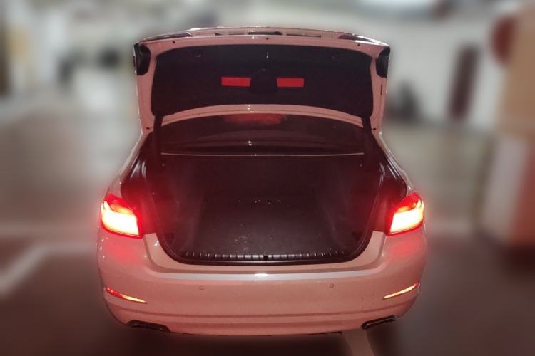 Used BMW 5 Series 2018 528Li Launch Special Edition Trunk