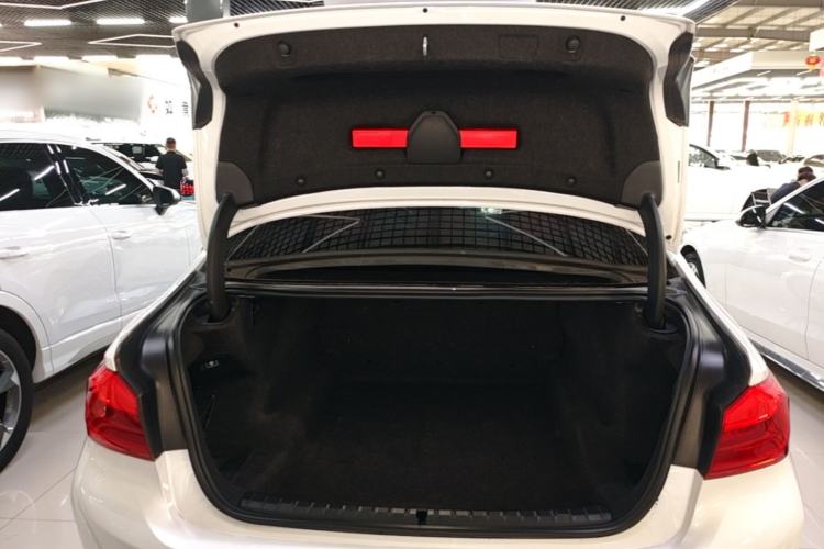 Used BMW 5 Series 2018 528Li Launch Special Edition Trunk
