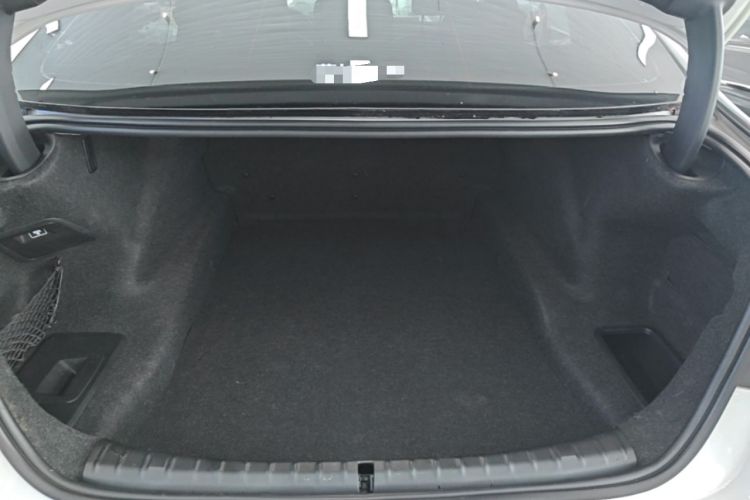 Used BMW 5 Series 2018 525Li M Sport Package Trunk