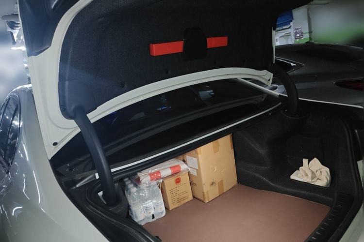 Used BMW 5 Series 2018 525Li M Sport Package Trunk