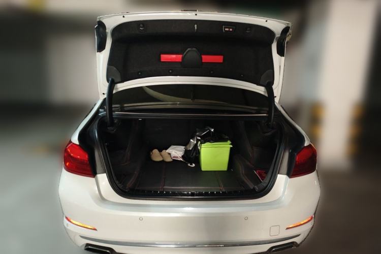 Used BMW 5 Series 2018 Facelifted 530Li Luxury Edition Premium Package Trunk