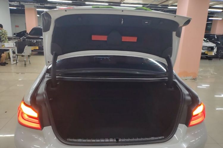 Used BMW 5 Series 2018 528Li Launch Special Edition Trunk