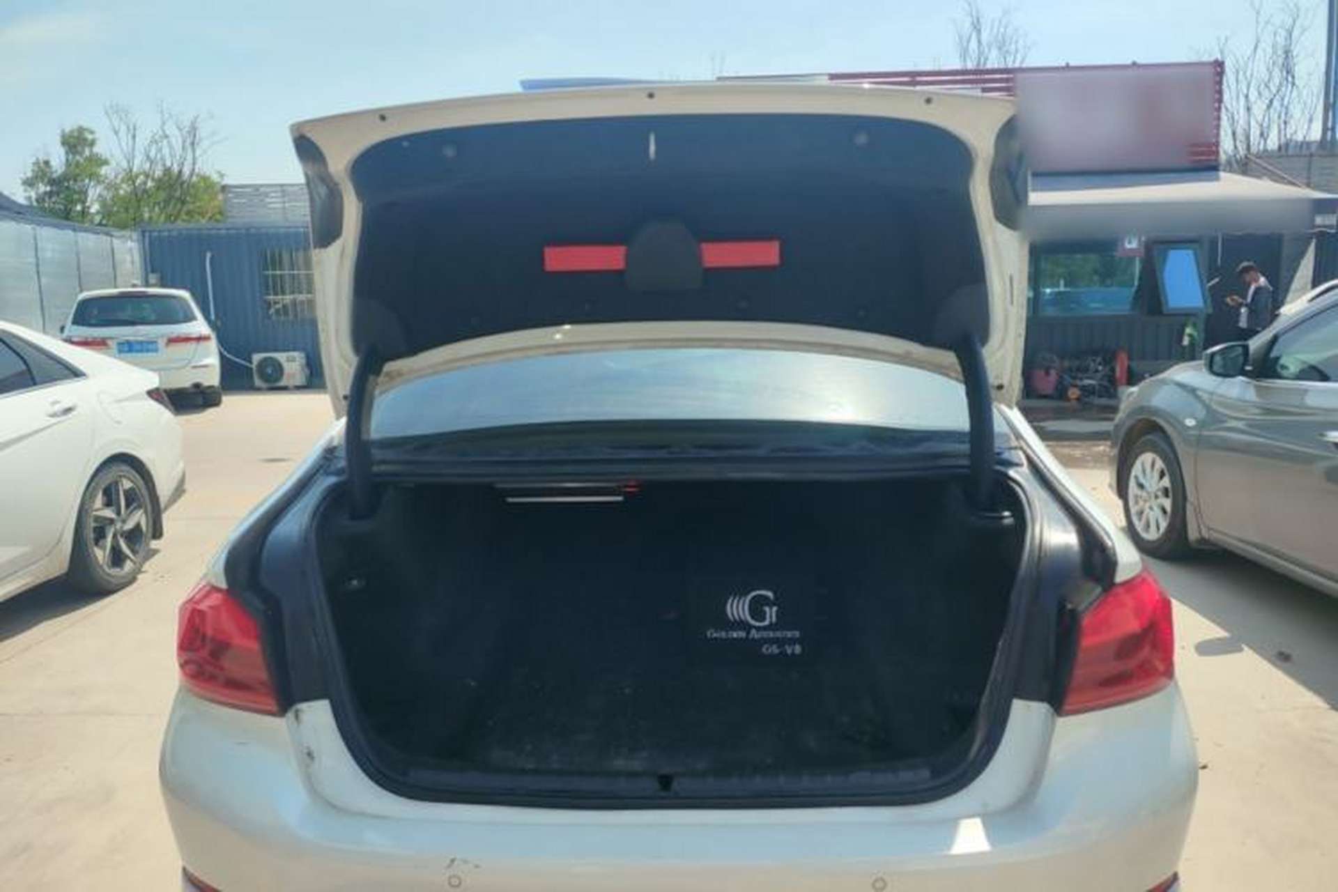Used BMW 5 Series 2018 Revised Version 530Li Leading Edition Luxury Package Trunk