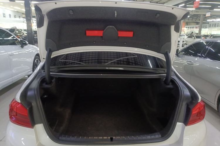 Used BMW 5 Series 2018 Restyled 530Li Leading Edition M Sport Package Trunk