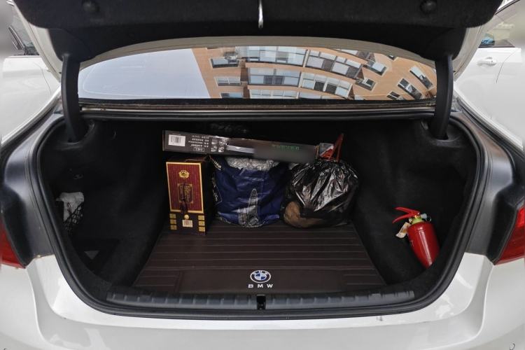 Used BMW 5 Series 2018 Restyled 530Li Leading Edition M Sport Package Trunk