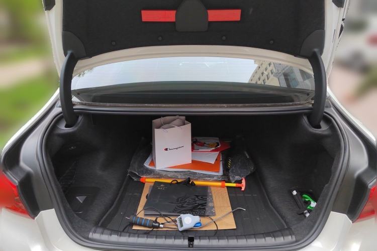 Used BMW 5 Series 2018 525Li Luxury Package Trunk
