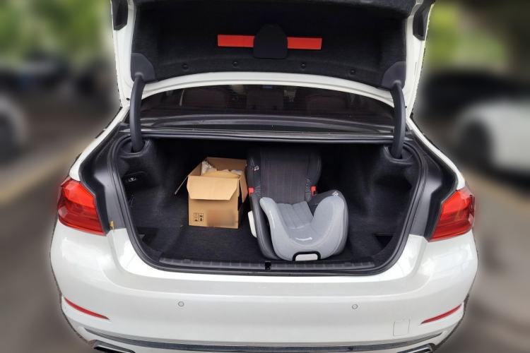 Used BMW 5 Series 2018 Revised Version 530Li Leading Edition Luxury Package Trunk