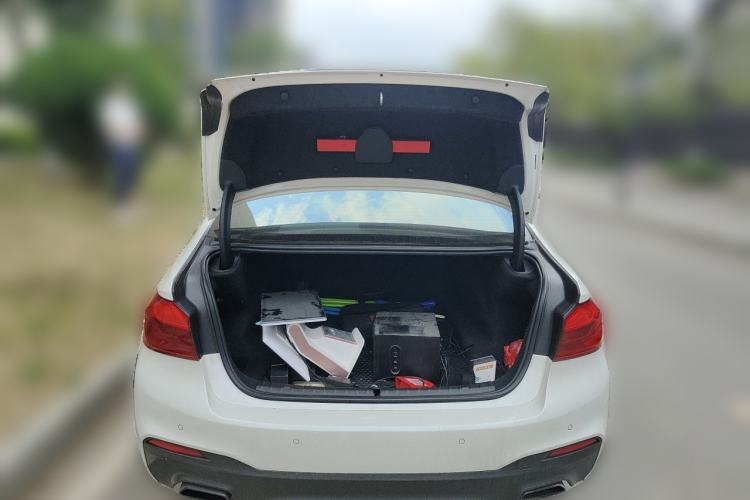 Used BMW 5 Series 2018 530Li Leading Model M Sport Package Trunk