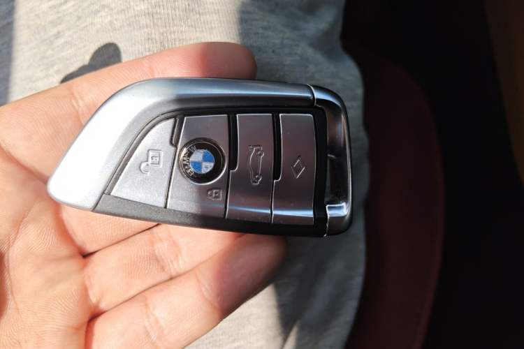 Used BMW 5 Series 2018 530Li Leading Model M Sport Package Vehicle Key