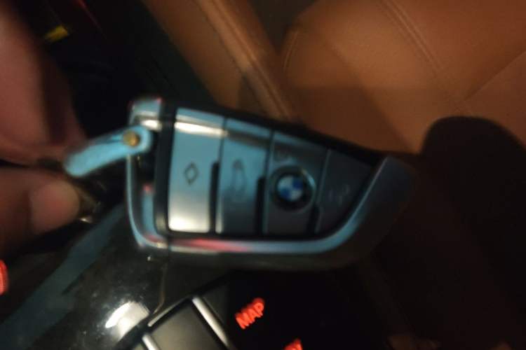 Used BMW 5 Series 2018 530Li Leading Model M Sport Package Vehicle Key