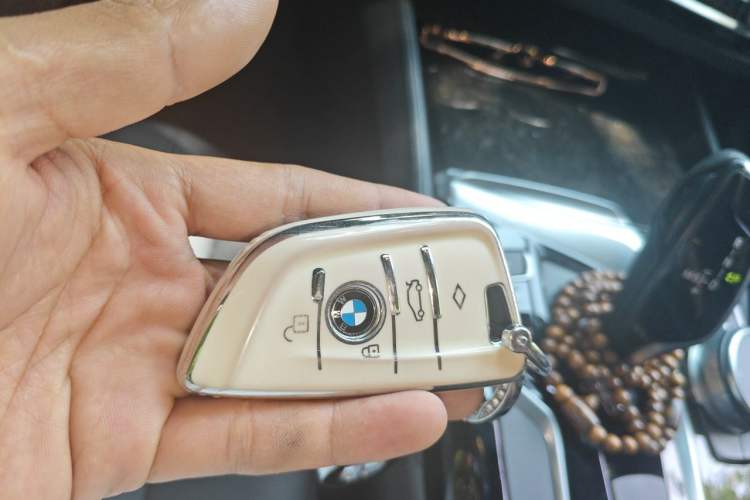 Used BMW 5 Series 2018 525Li M Sport Package Vehicle Key