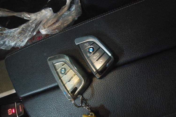 Used BMW 5 Series 2018 525i M Sport Package Vehicle Key