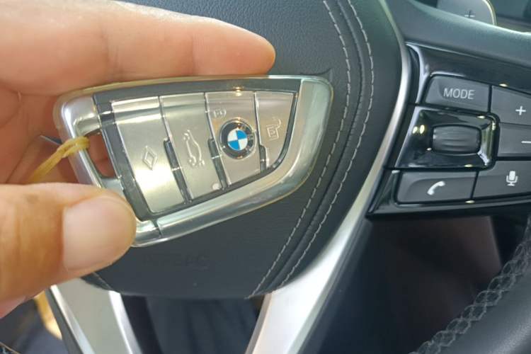 Used BMW 5 Series 2018 530Li Leading Edition Luxury Package Vehicle Key