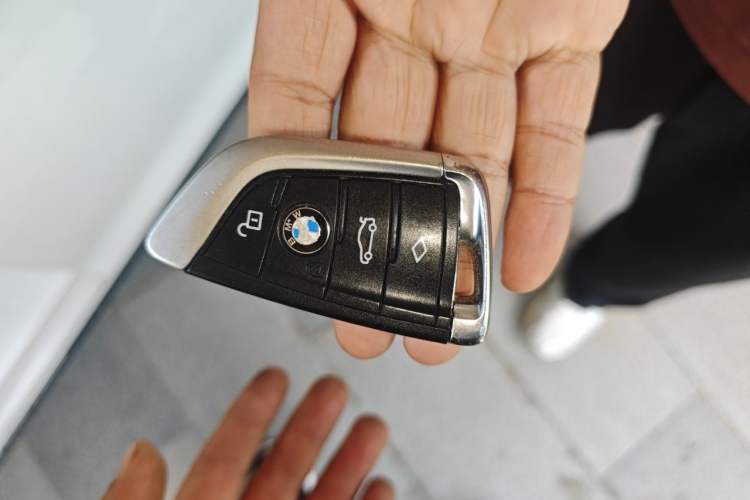 Used BMW 5 Series  Vehicle Key